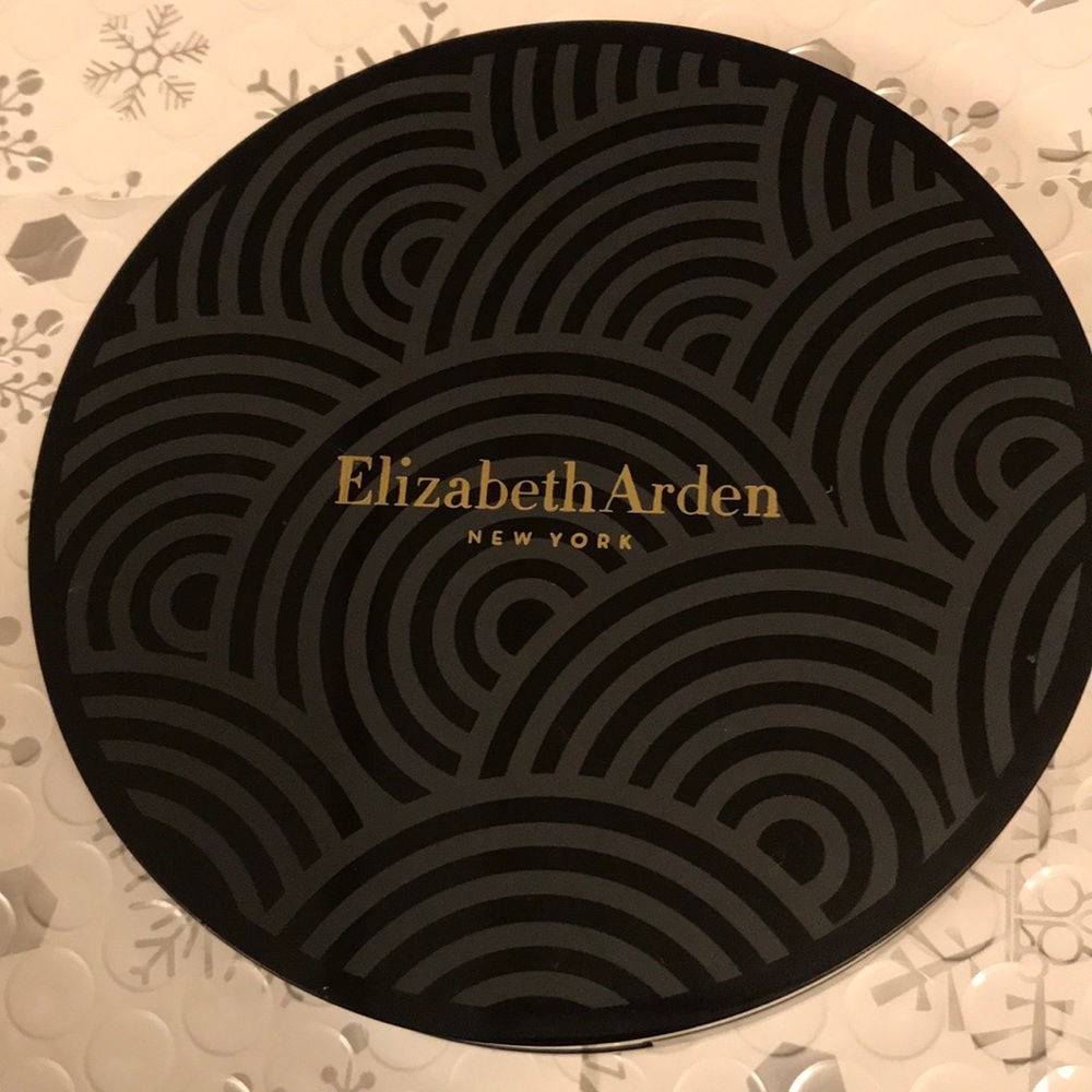 ELIZABETH ARDEN EYESHADOW PALETTE 🎨 NWOT
